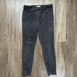 Madewell 9" High-Rise Skinny Jeans in a faded black wash, size 30.